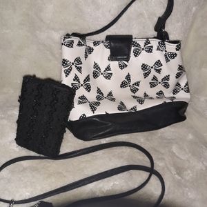 Bow purse